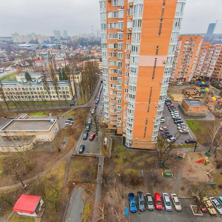 Уютная, Просторная Видовая Трехкомнатная Квартира Возле Метро Академгородок На 6 Мест Kiev Eksteriør billede